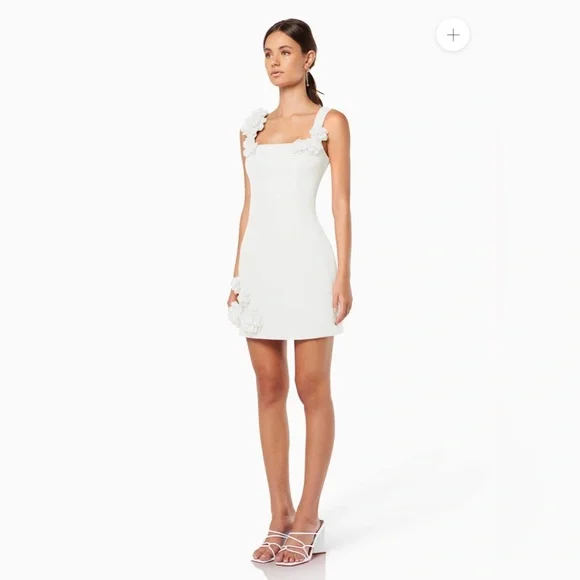 ELLIATT Trompe Mini Floral 3D Dress in Ivory LWD Bridal Little White Dress SMALL - Picture 5 of 16